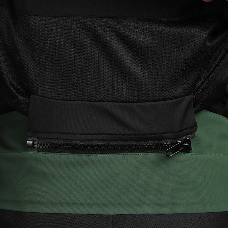 코만도 슬리브리스 블랙 재킷-2